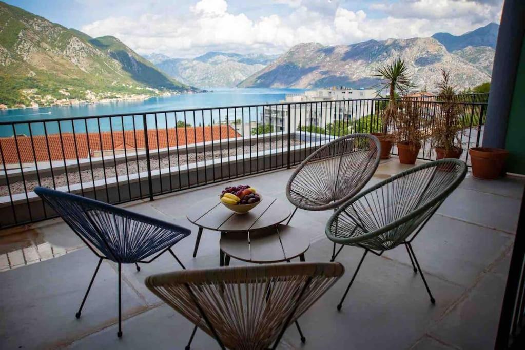 Апартаменты Design Flat With Impressive Boka Bay View Котор Экстерьер фото