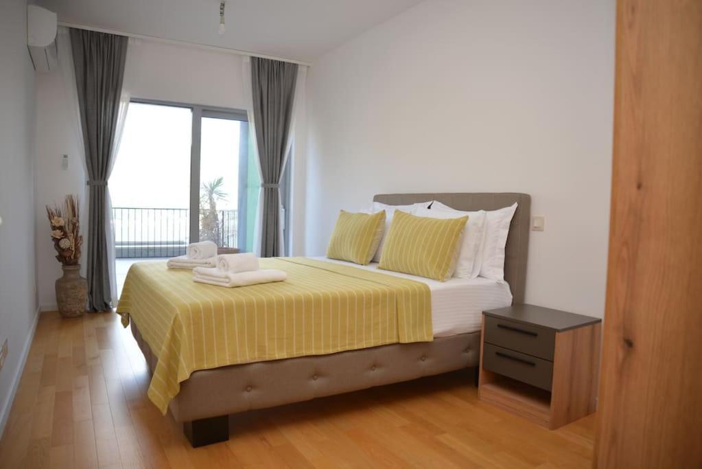Апартаменты Design Flat With Impressive Boka Bay View Котор Экстерьер фото